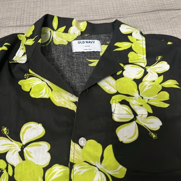 ✨Print button down✨ - Picture 3 of 6